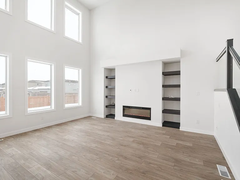 343 Yellow Moon Cres — Photo 4