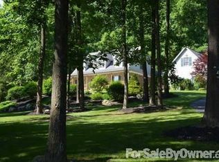 720 Buttermilk Rd, Hellertown, PA 18055