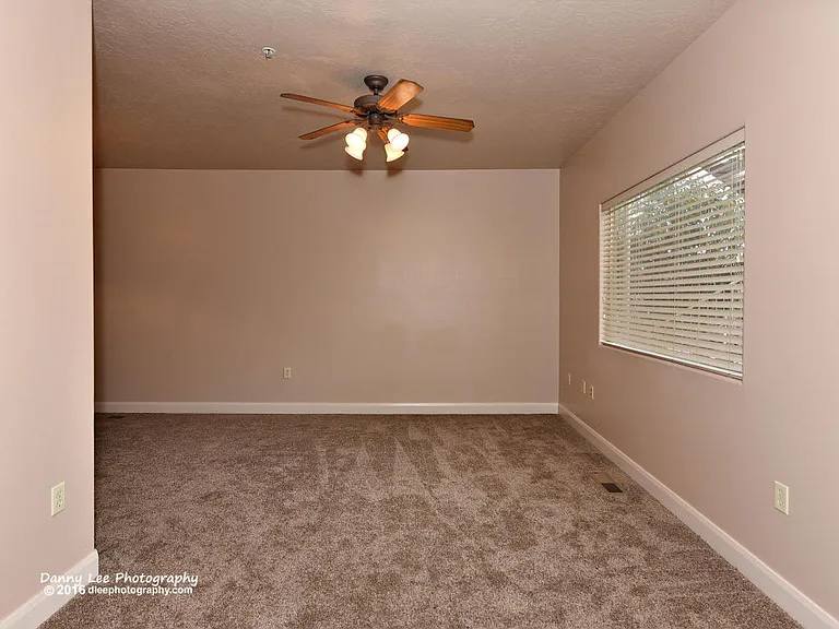 700 N Main St — Photo 10