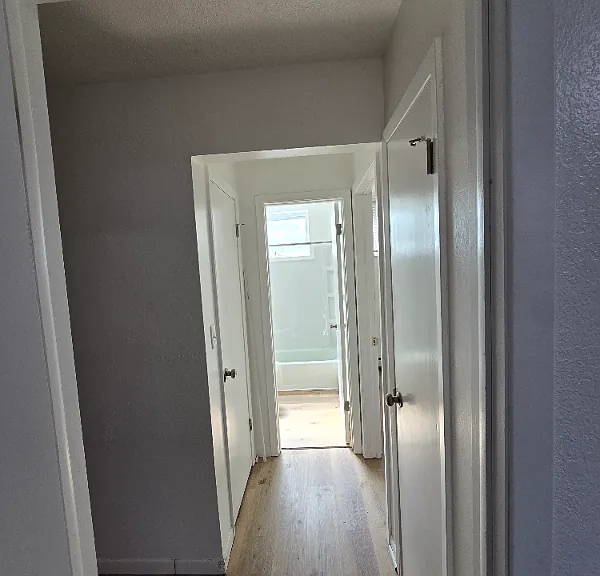 704 E 14th St #6 — Photo 6