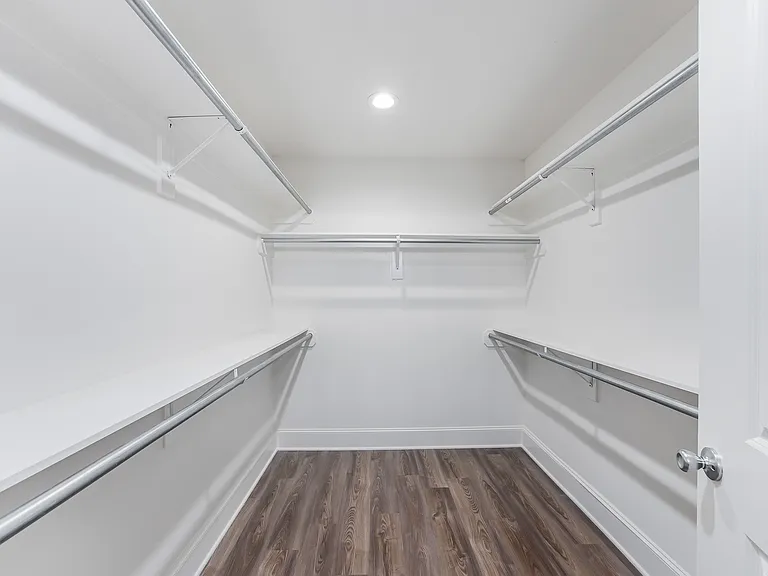 815 E Grande Blvd #R-102 — Photo 18