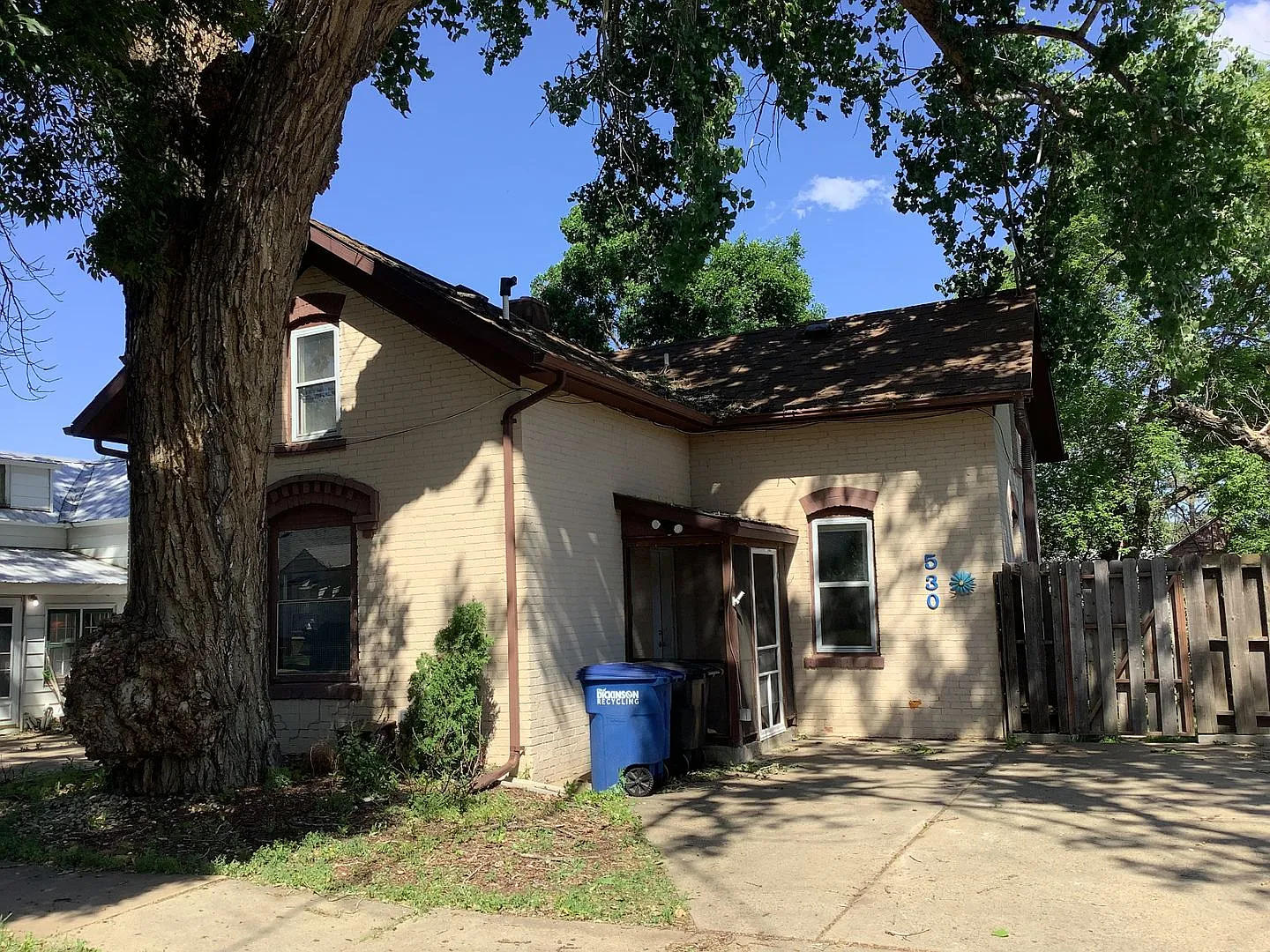 530 Sims St — Photo 1