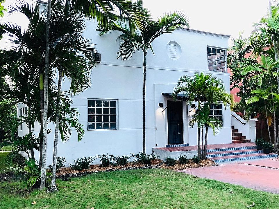 1st image of 400 Alcazar Ave