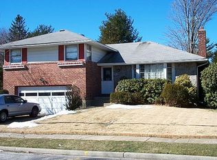 158 Pollok Pl, Syosset, NY 11791