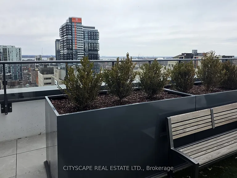 75 James St S #2204 — Photo 18