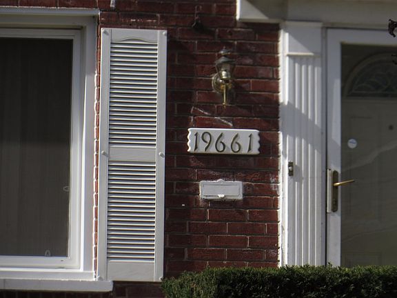 2nd image of 19661 Norwood St