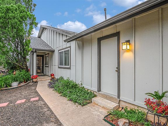 5th image of 9469 Singing Quail Dr