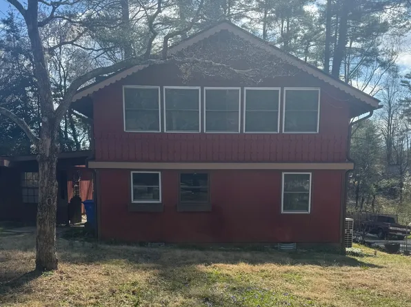 1065 Mountain View St, Hendersonville, NC 28739