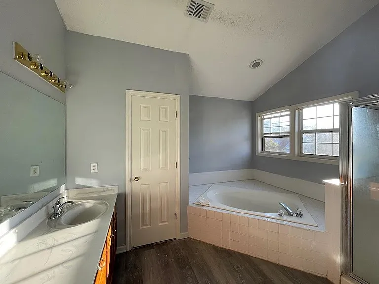 3979 Berwick Farm Dr — Photo 7