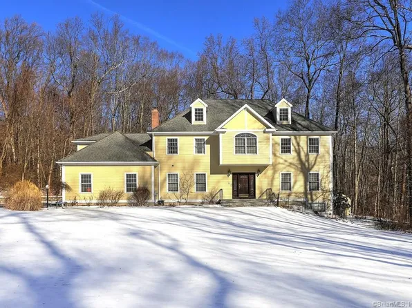 29 Dales Drive, Woodbridge, CT 06525