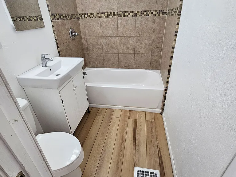 bathroom 1st Floor