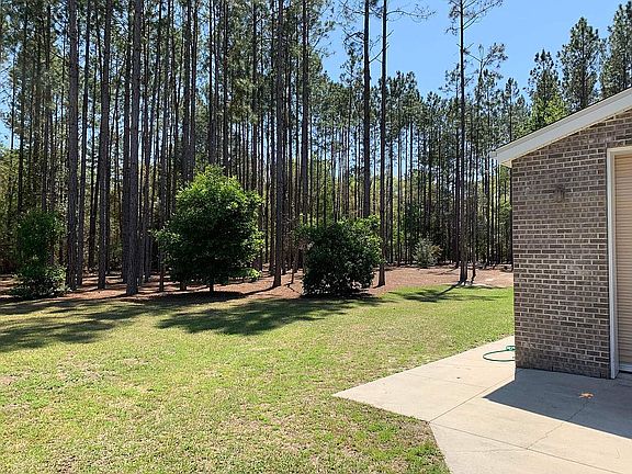 5th image of 32 Scotch Pine Ct