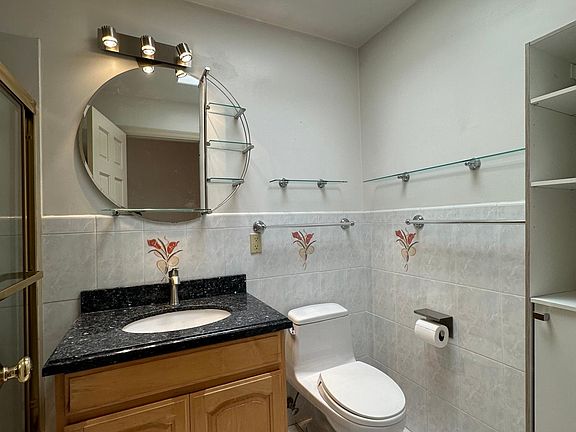 5th image of 531 28th Ave #531