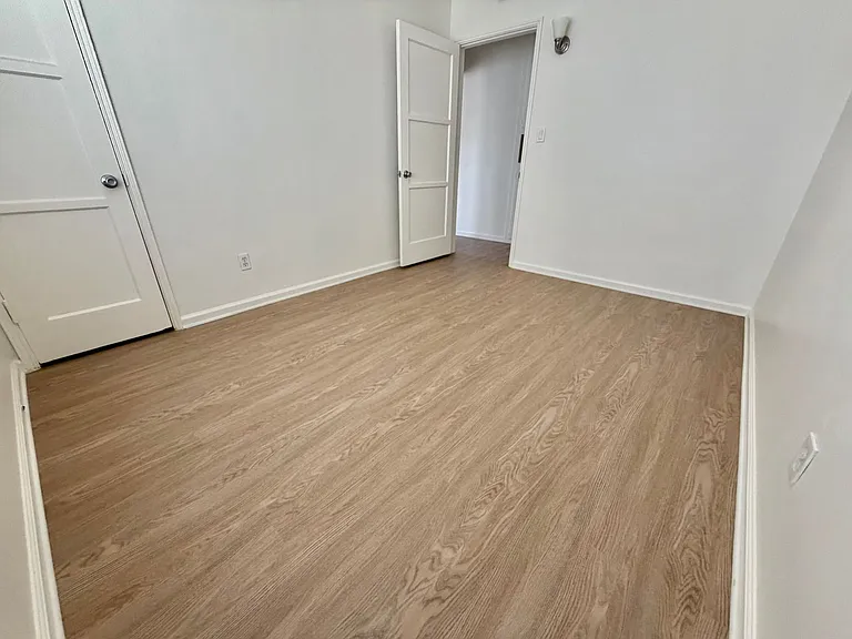 834 Penn St — Photo 10