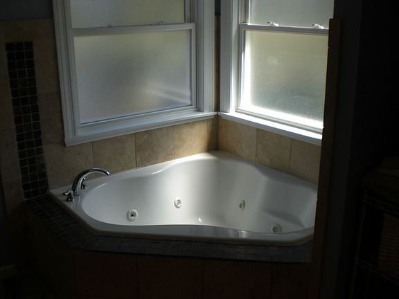 The jetted tub in the master bathroom