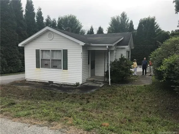 833 Case St, Hendersonville, NC 28792