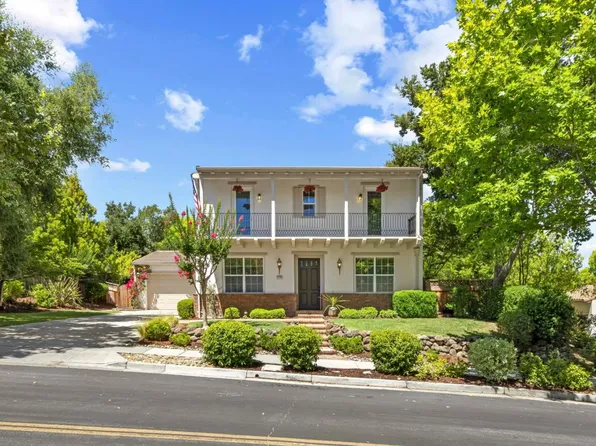 2730 Club Dr, Gilroy, CA 95020