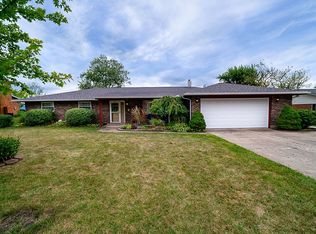 3035 Blue Green Dr, Dayton, OH 45431