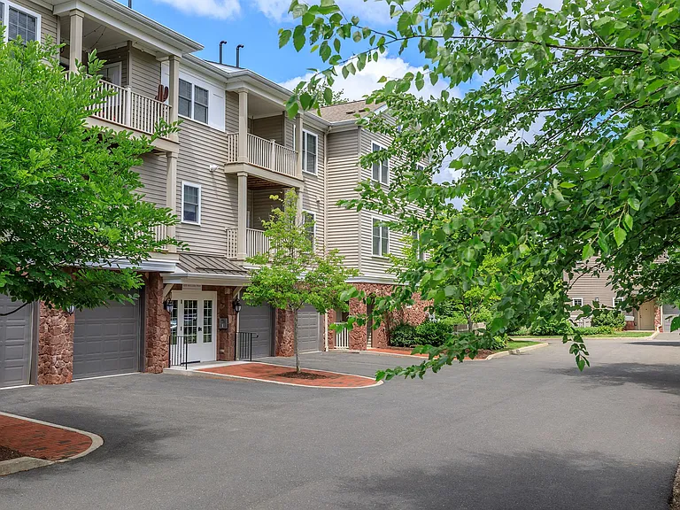 Mill Commons Apartments — Photo 10