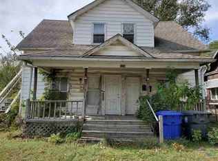 1214 S Massachusetts Ave, Sedalia, MO 65301