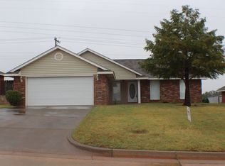 206 W Mitchell Dr, Kingfisher, OK 73750