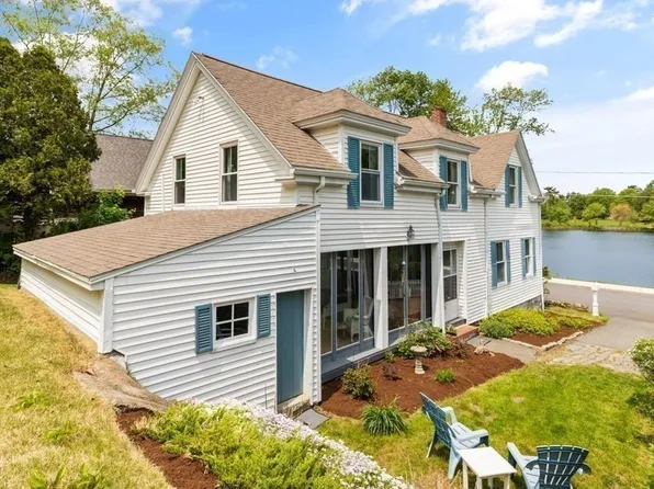 52 Pond St, North Easton, MA 02356