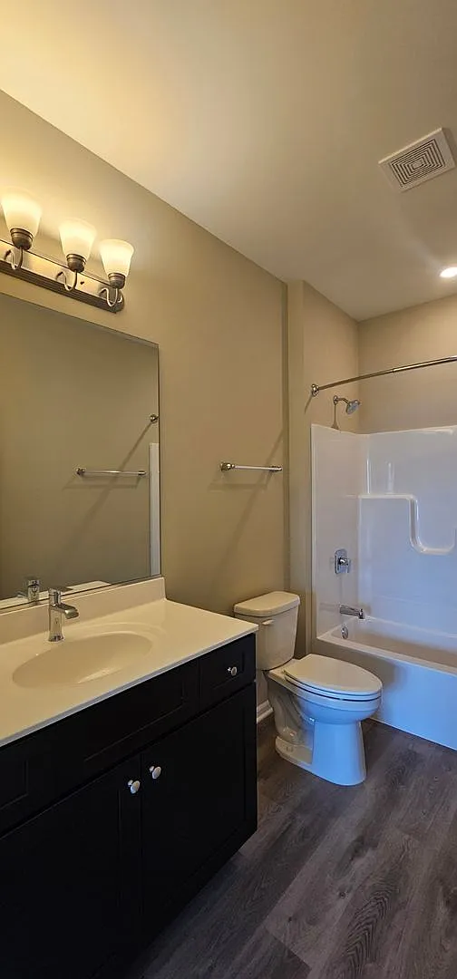 Building E- Tallgrass Estates A-E — Photo 3