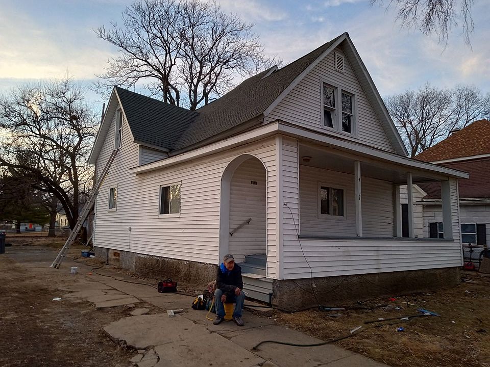 1st image of 1317 N College St