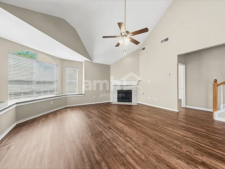 4308 Rebecca Ct — Photo 6