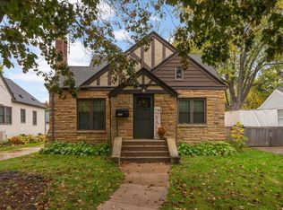 955 Cherokee Ave, West Saint Paul, MN 55118