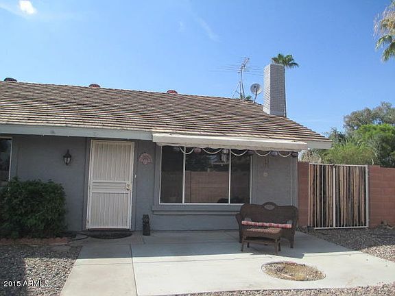 3rd image of 2328 W Acapulco Ln