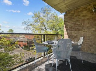 1101 Midland Ave APT 439, Bronxville, NY 10708