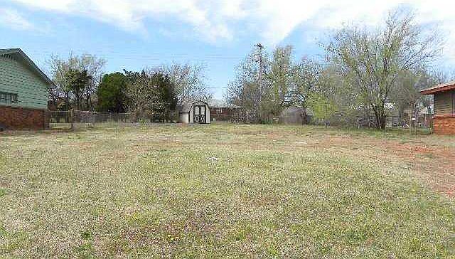 1st image of 827 Marilyn St Lot 7-009