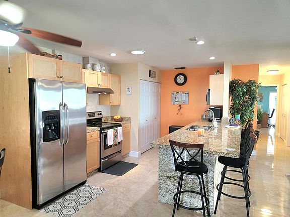 2nd image of 5322 Mariesa Avenue