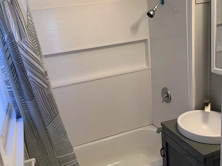 7635 Jefferson St — Photo 5