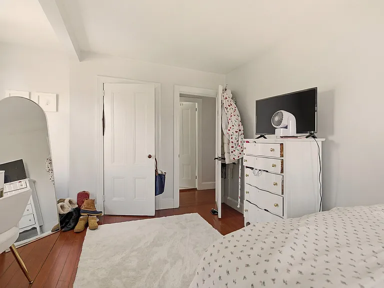 22 Summer St — Photo 10