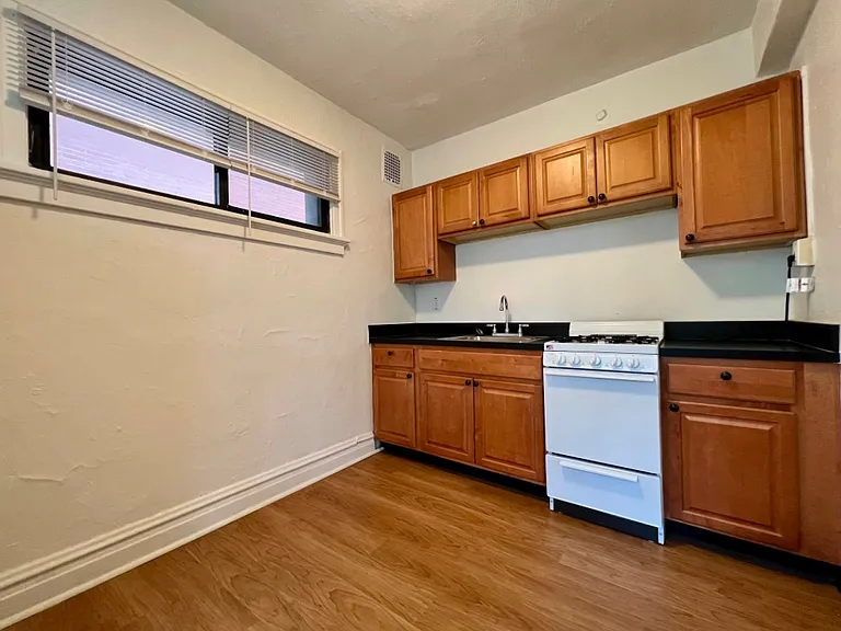 4417 Forest Park Ave #101 — Photo 16