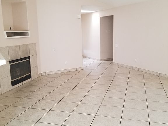 2nd image of 1462 Sorrento Ln