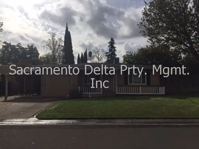 3600 Darlene Ave photo 1