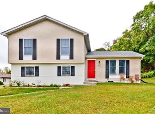 8203 Selkirk Ct, District Heights, MD 20747
