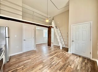 537 N 64th St #4, Philadelphia, PA 19151