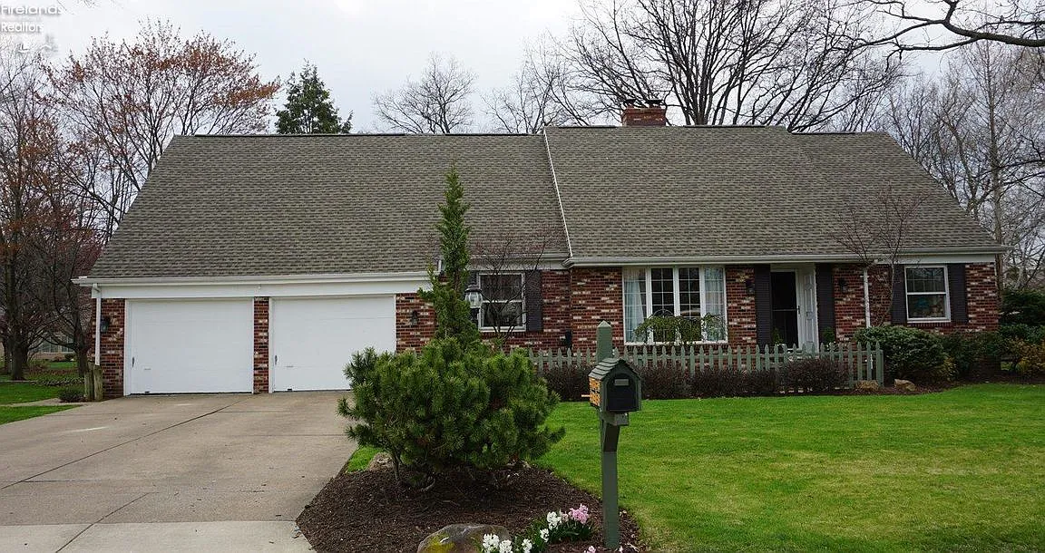 3911 James Ave photo 1