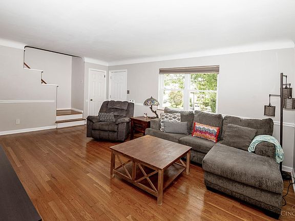 5th image of 1157 Fashion Ave