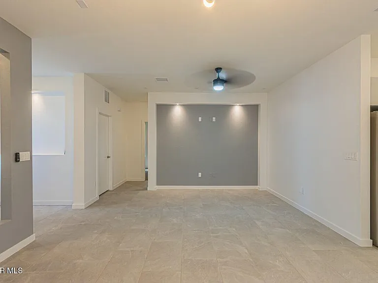 15168 Composition Ave — Photo 8