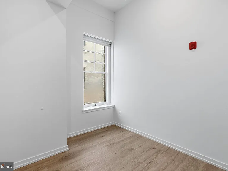 203 S 13th St #4B — Photo 13