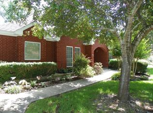 753 Charter Oaks Dr, Conroe, TX 77302