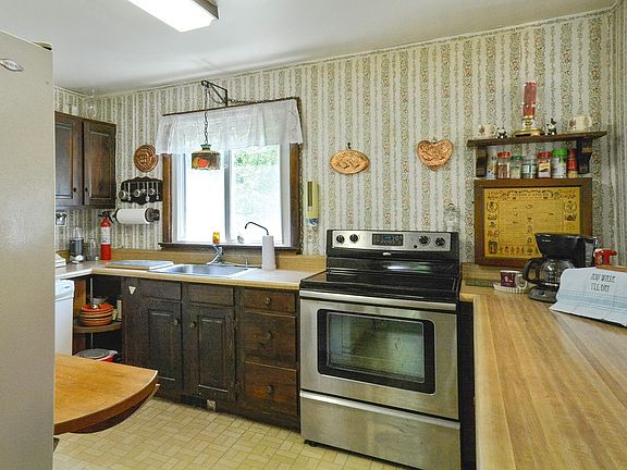 5th image of 74 Warfield Way