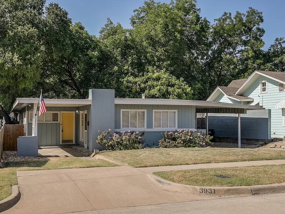 3933 Dexter Ave