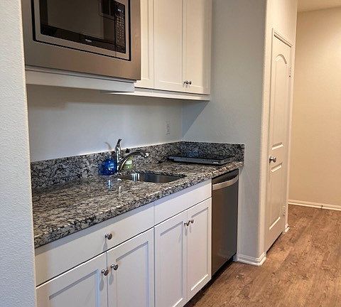 4th image of 24384 Reserve Ct