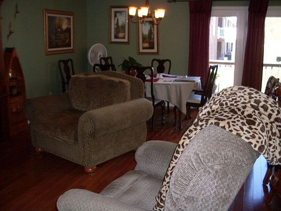 3rd image of 3432 Hamilton Place Dr